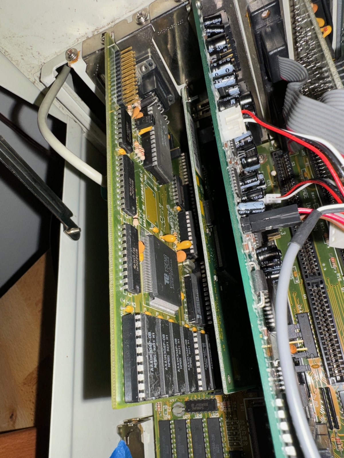 The Tseng Labs ET4000 graphics card and the 3Com EtherLink III network card