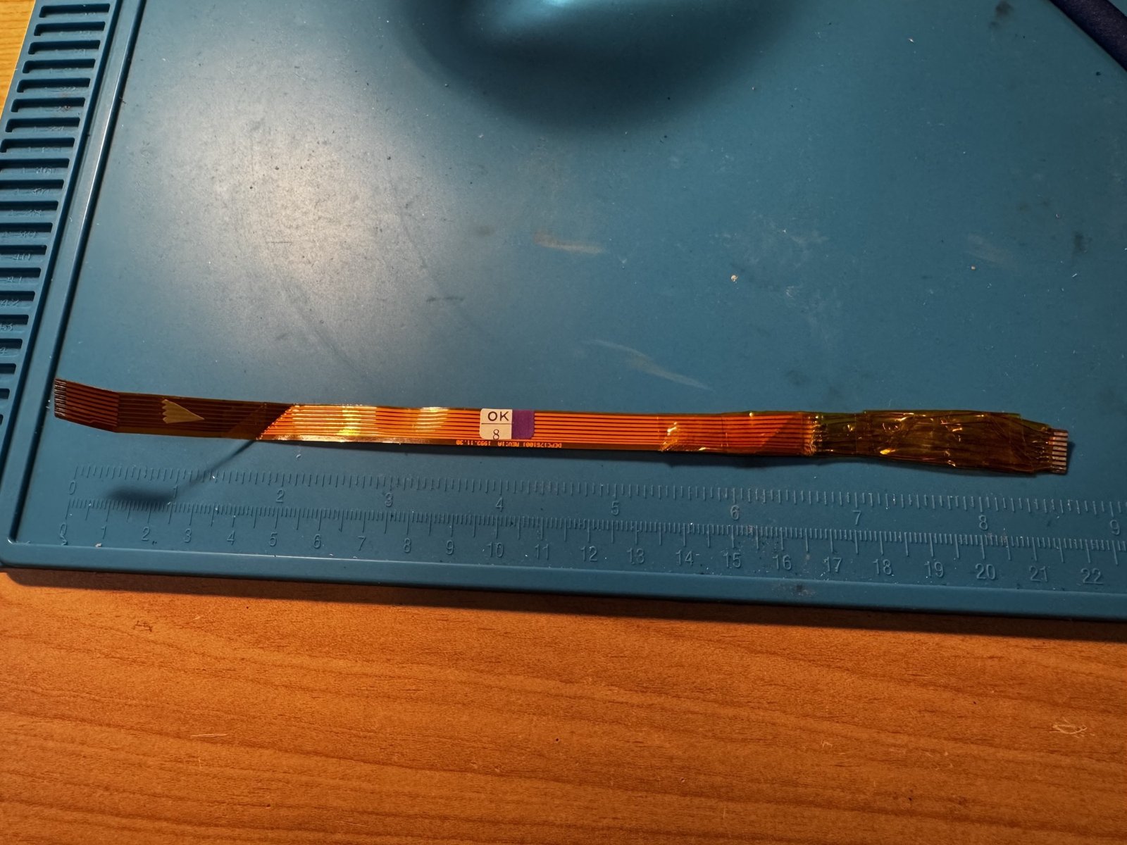 The cable has the same connector on both ends The cable has the same connector on both ends