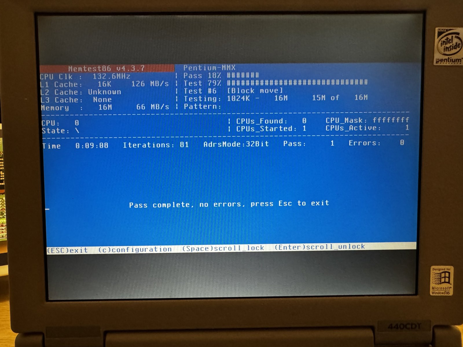MemTest86: pass complete, no errors